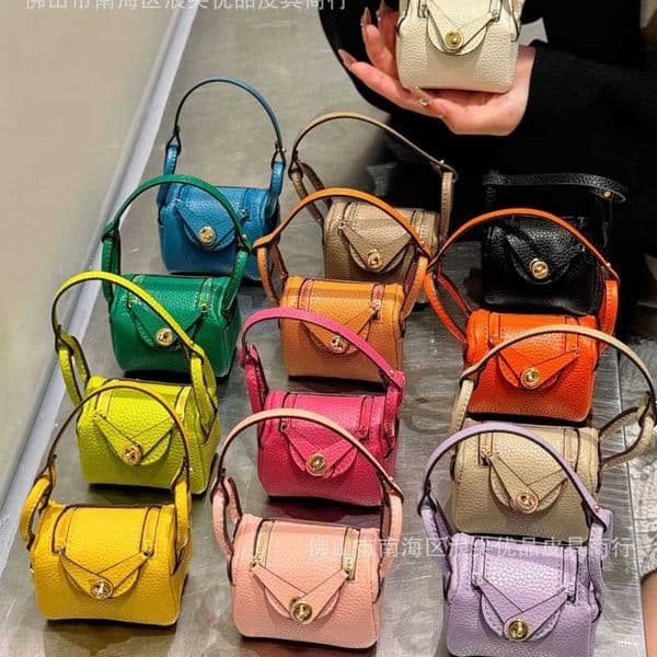 Universal Luxury Handbag Bag Leather designer Earphone Cases For Airpods 1 2 3 4 Pro Pro2 Wireless Earphone Headset Bag Protective Cover With Lanyard