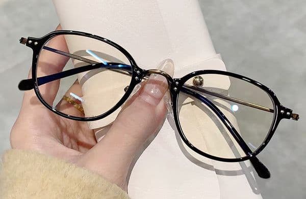 free shipping Vintage Tortoiseshell Ultra-light Small Round Face Slimming Frame Anti-blue Light Women's Fashionable Reading Glasses