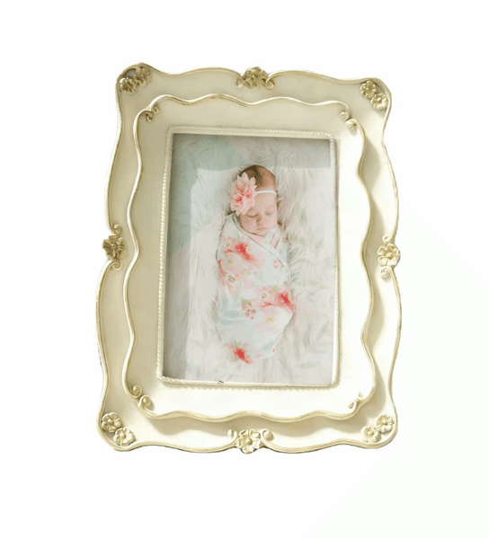 Beige Resin 4x6 Photo Frame with Gold Color Home Decor for Tabletop & Wall Hanging Display