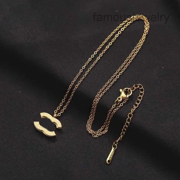 Pendant Necklaces chan necklace 20tyle Designer cc Necklace fashion luxury necklace Gold Plated Crystal Rhinestone Sweater chan Necklace for Wedding Jewerlry QQ