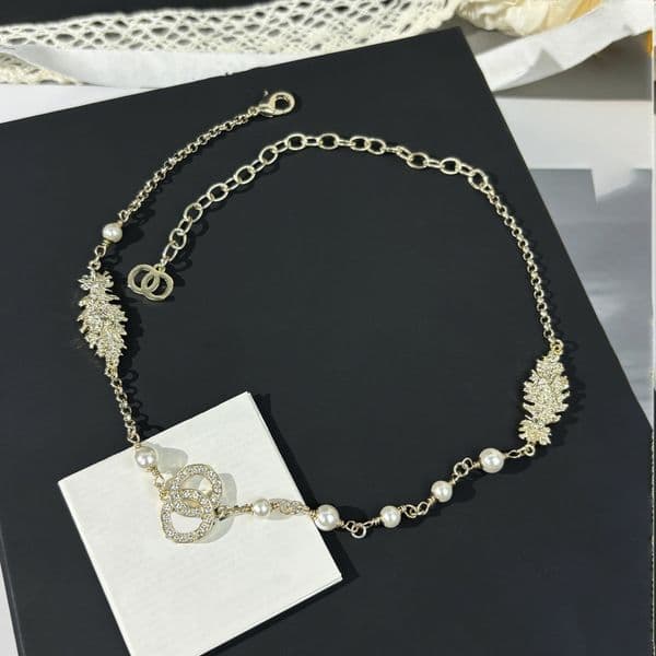 Copper Designer Necklace Pendant Women Feather Design Choker Letter Brass Necklace Pendant Jewelry Accessories Sweater Chains
