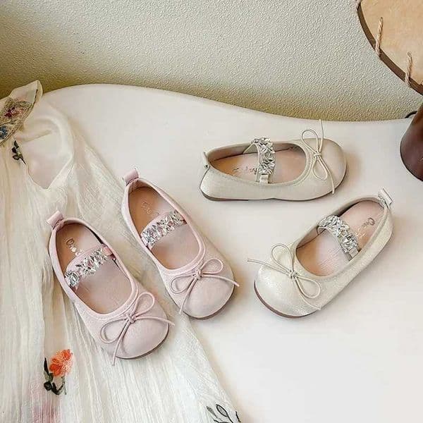 Girls Ballet Dance Shoes Butterfly Knot Slip-On Sparkling Diamond Silk Surface Spring Summer New Style Korean Version Kids ShoesT260507