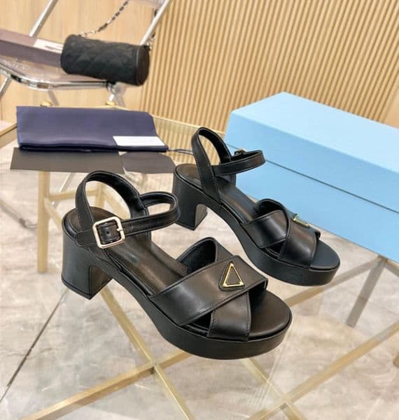 Brand Master latest design for women sandals, women thick heeled shoes, Yangjing genuine leather uppers, genuine leather soles with buckles, box