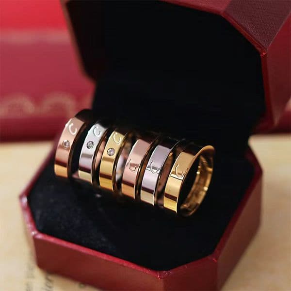 Fashion brand Love Ring Luxury Signature 18k Gold Ring Couple High Quality Engagement Designer Ring with Box