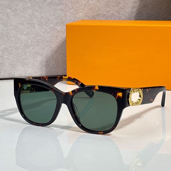 26ss new tortoiseshell rectangular glasses for women designer retro frame green lenses Z1568 UV 100% fashionable sun shading sunglasses