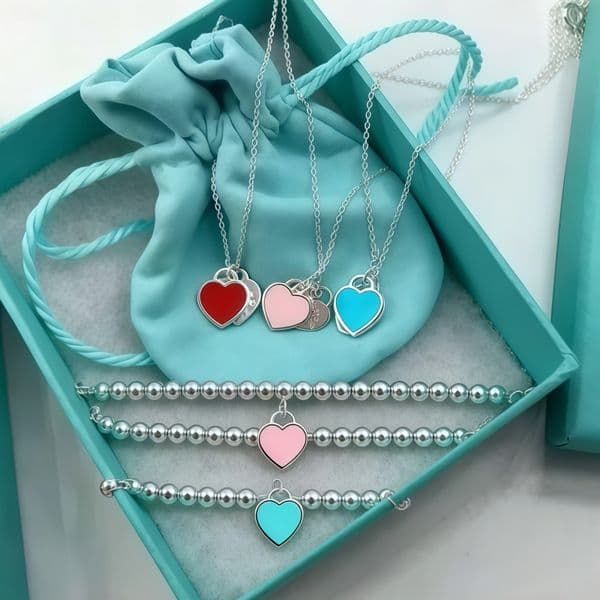 Luxury Designer Jewelry Heart Bracelet And Necklace High-Quality Classic Beaded Bracelet Fashionable Versatile Heart Pendant Romantic Premium Gift For Women