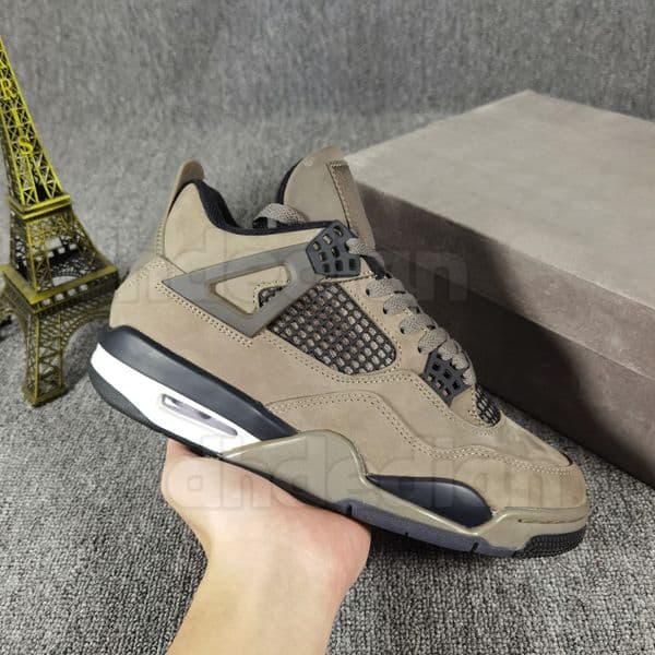 4 Basketball Shoes sneakers 4s Black Cat shoe rare Military white Nigel By Brick Thunder Red Cement Blue Men Sneaker Womens Sport outdoor mens Trainers size 36-48.5