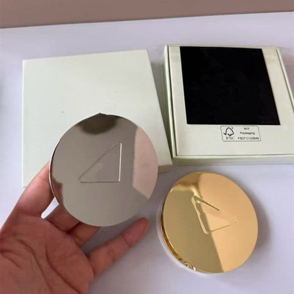 EPACK Fashion metal housing golden / silver Makeup classic Portable luxury brand High Quality Mirrors For Travel Make Up Tools