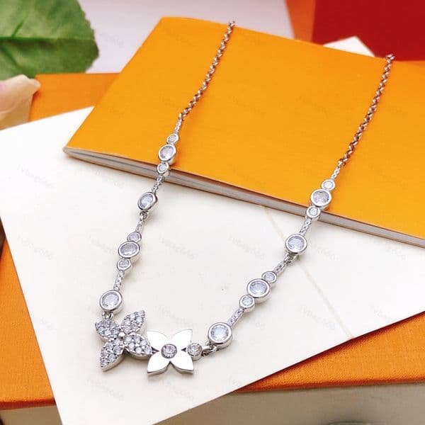2026 5A 18K Gold Plated Pendant Necklace Design for Unisex Love Jewelry Stainless Steel Chain Pendant Necklace Designer Wedding Party Non Fade Jewellery
