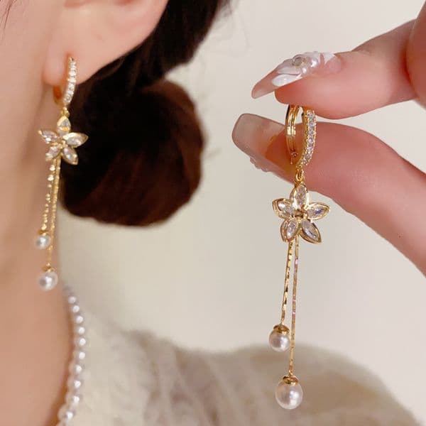 Earrings Korean Version Exquisite Fashion Light Luxury High-End Zircon Flower Pearl Earrings Tassel Earrings Sweet And Versatile Ear Accessories