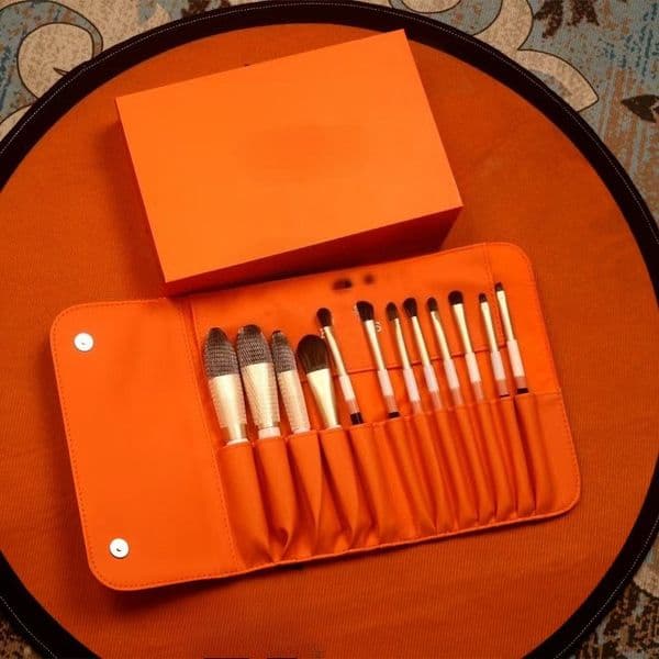 Designer Makeup Brush Set with Wool Texture Gift Box Packaging