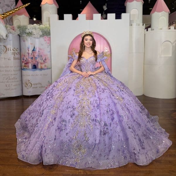 lavender Shiny Ball Gown Quinceanera Dresses Applique Lace Beading Crystal Tull Corset Off The Shoulder Sweet 16 Dress vestidos 15 anos