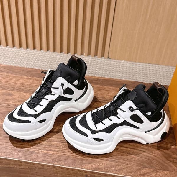 Archlight Sneaker Womens Fashion Show High Top Shoes Designer Vintage Canvas Knight Boots Ladie Lace Up Thick Soled Hiking Boot Rubber Outsole Motorcycle boots