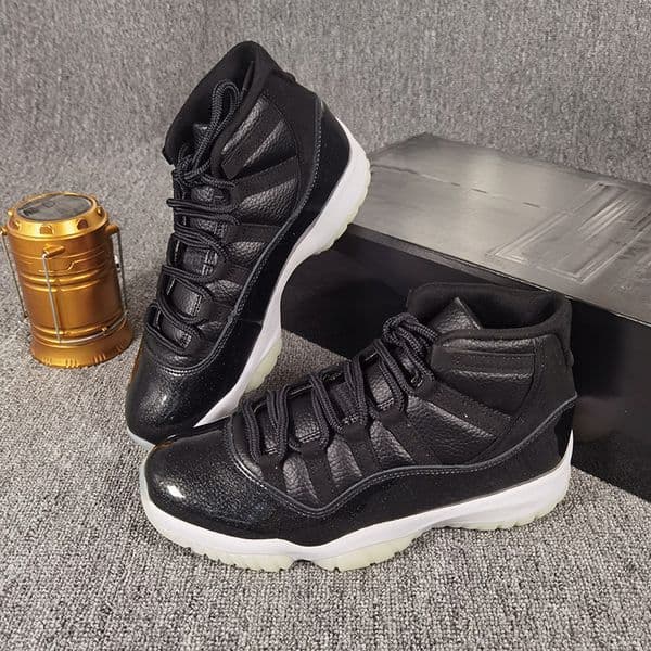 Designer Basketball Shoes 11 11s Mens Inner Beast Sports Sneakers top quality Men Women Trainers mid low cut casual shoes designer sportshoes Cap and Gown Concord