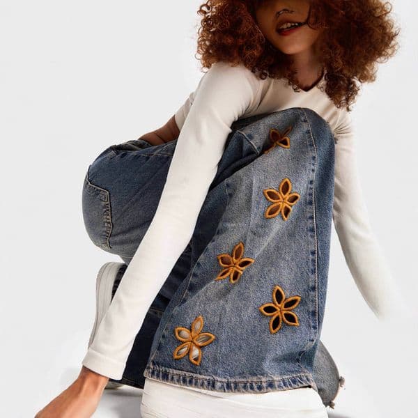 European And American High Waisted Loose Designer Jeans Luxury Women's Hollowed Out Embroidered Washed Straight Leg Pants Outdoor Sports Casual Denim Pants