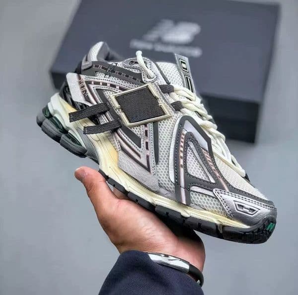 2026 new high quality vintage with deconstructive ribbons retro cushioning and breathable sports shoes