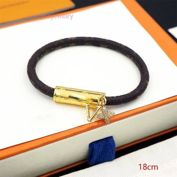 designer bracelet lvs braclet silver Jewelry Old Flower Leather Four-Leaf Flower Full Diamond Bracelet Couple Print Magnetic Clasp Flower Full Diamond Bracelet