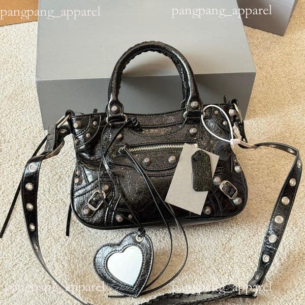 Designer y2k Neo cagole xs Tote Bags Women Handbag Suede Paris Crossbody Motorcycle Bag Goat Skin Leather Fashion bag Trend Ladies Rivet Decoration Mirror Bag c05