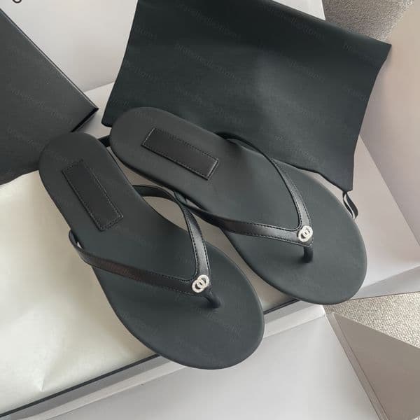 Slippers Slide Designer Flip Flops for Women CC Logo Leather Thong Sandals Black Beach Slippers for summer flat shoes fashion beach women slippers With box