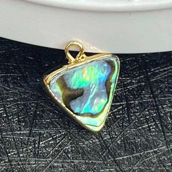 5pcs/set 13x14mm Triangular Abalone Natural Shell Pendants Charms for Jewelry Making DIY Necklace Bracelet Accessories