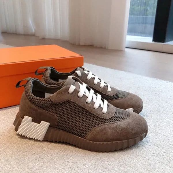 Luxury Designer Dress Shoes Women Men Sports Shoes Casual Running Shoes Soft Breathable Sneakers Versatile Business Daily Breathable Lace-Up Casual White Shoes