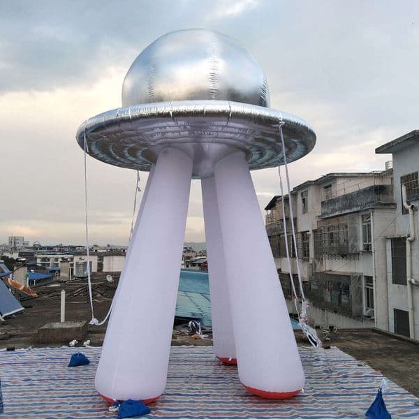 Inflatable Bouncer For Rental Business Wholesale Standing Inflatable Silver UFO Model With Bracket Oxford Spaceship Natural Things For Event Promotion