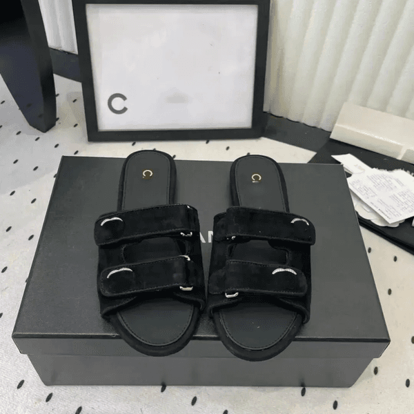 Designer Sandals New Luxury Velvet Slide Sandals Women Crystal Sandals Adjustable Straps Fashion Outdoor Slippers