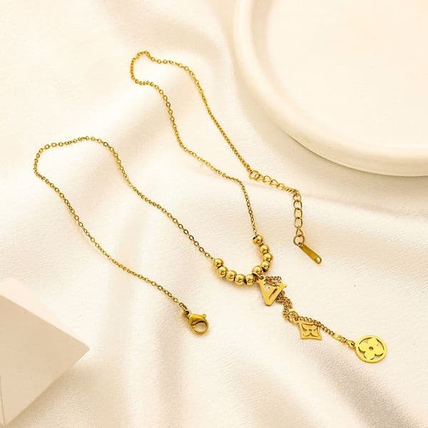 Designer Necklace 18K Gold Plated Necklaces Choker Letter Diamond Pendant Necklaces Fashion Womens Necklace Wedding Jewelry Accessories