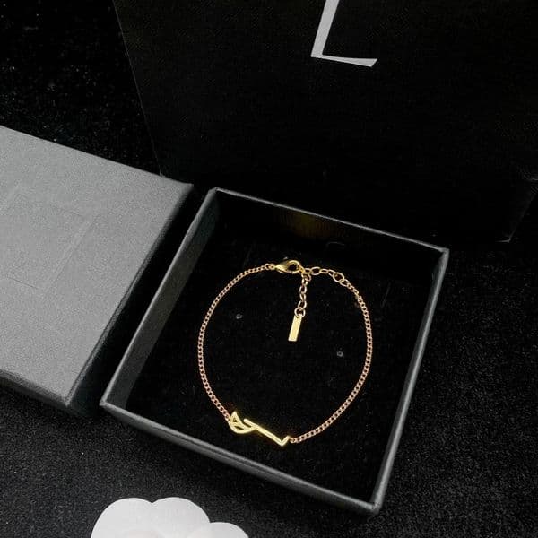 Classic Luxury Bracelets Bangle Letter Y Designer Charm Bracelet for Women Elegant Fashion Minimalist Bracelet Gold Silver Wholesale Not Fade Jewlery Gifts