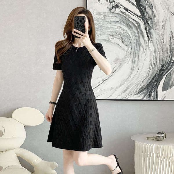 French Minimalist Style Knit Dress, Black Diamond Textured Round Neck Waisted A-Line Midi Dress, Slimming Elegant Wear Short Sleeve Loose
