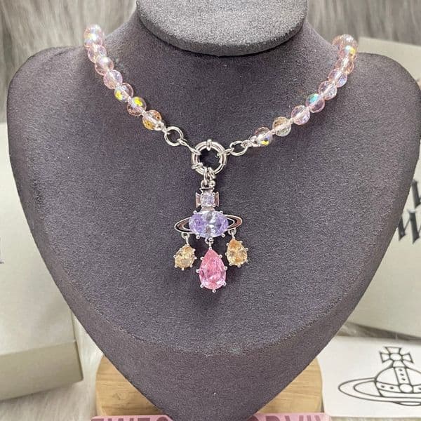 Viviane Vivienme Vivene Western Pendant Jewerly Designer Saturn Necklace For Woman Crystal Pearl Dream Catcher Water Drop Colorful Zircon Necklace Pendant