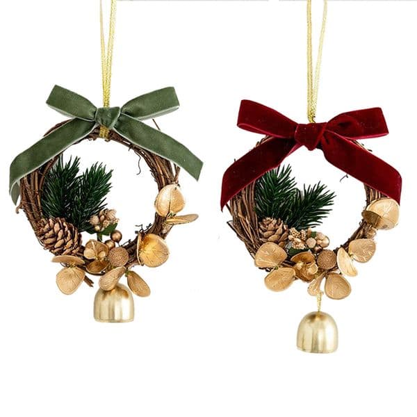 Elegant Seasonal Festive Arrangement Featuring Handcrafted Rattan Frame Interwoven With Fresh Fragrant Spruce Foliage