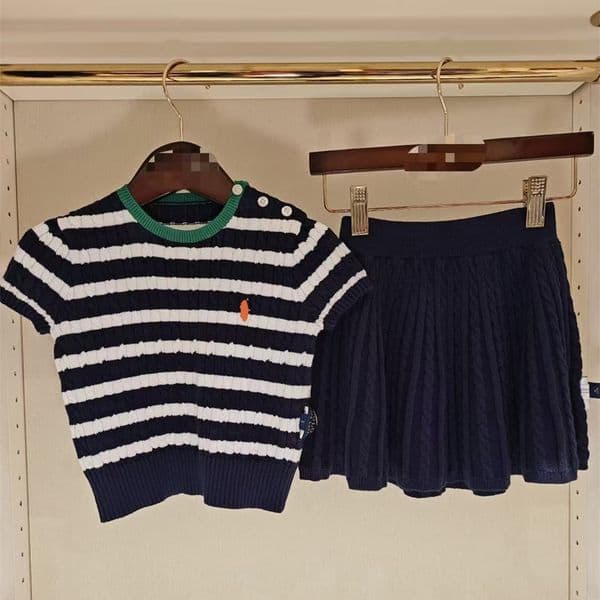 High Quality Kids Designer Clothes Knit Striped Two Piece Dress Set Baby Girls Short Sleeve Top And Pleated Skirt Stylish Korean Childrens Clothing Sets