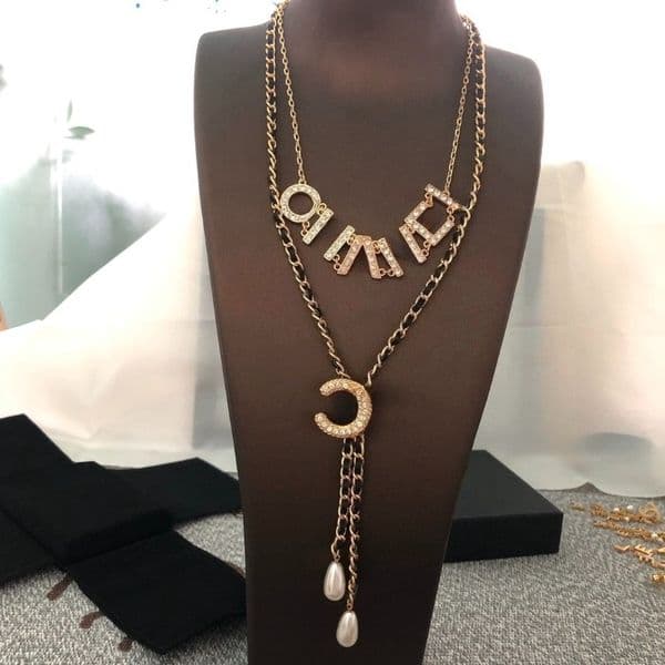 Designer Necklace Pearls Pendant Necklaces for Women Luxury Diamond Long Necklaces Sweater Chain Fashion Wedding Jewelry