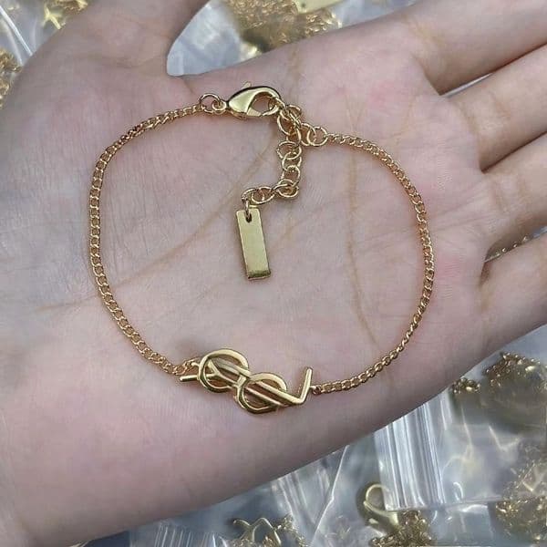 Luxury Letter Bracelet Classic Designer Bracelet for Men Women 18K Gold Plated Charm Bracelet Premium Non-fade Elegant Simple Jewelry Gift