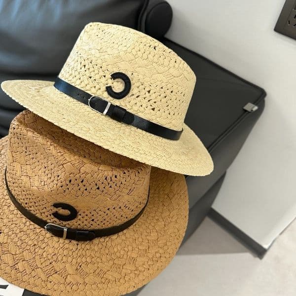 Designer Wide Brim Woven Bucket Hat for Women Summer Straw Sun Hat Fashion Casual Beach Vacation Hat Stylish Anti Sun Protection Holiday Cap