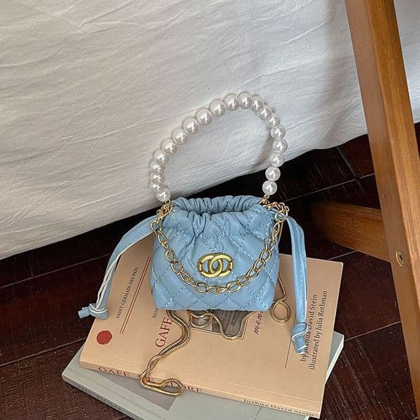 Elegant Pearl-Handled Quilted Bucket Bag - Chic Mini Crossbody Purse with Gold Chain Strap for Women