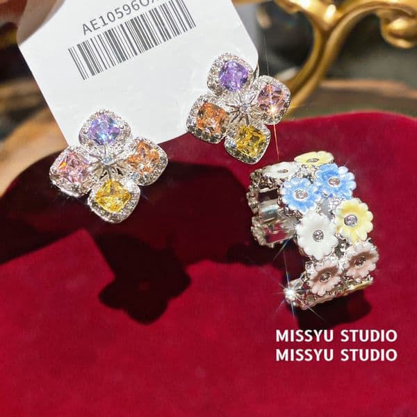 Luxury Designer Jewelry For Women Flower Earrings Fresh And Sweet Earrings Dopamine Zircon Flower Studs Versatile Fairy Earrings Light And Ear Accessories