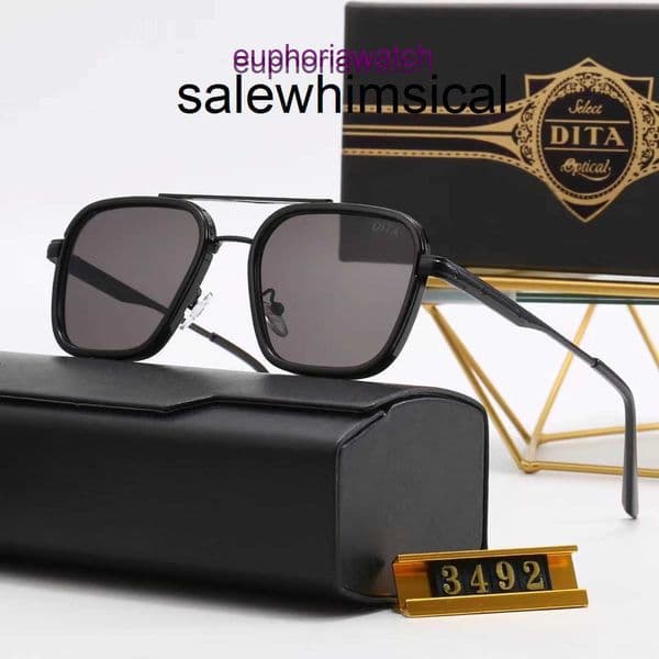 Designer DTa sunglasses High-End Brand DT Sunglasses Oversized Square Frame with Metal Accents & UV Protection Sophisticated Color Gradient EKW0