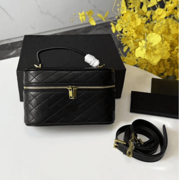 Designer bag Mini makeup bag Women Square Shoulder crossbody bag Handbag Korean style Luxury small Square bag Vanity Case box Quilted