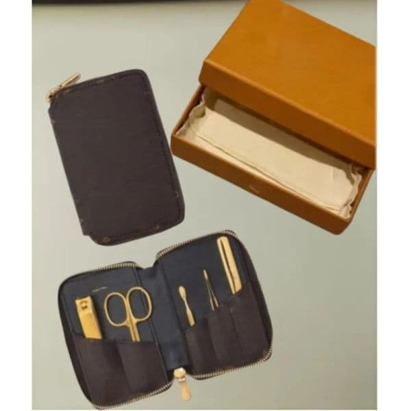 Designer luxury 5-piece Nail Tool Set European-American style brown Old flower letter logo Portable nail clipper eyebrow trimming clip nail file with VIP gift Box
