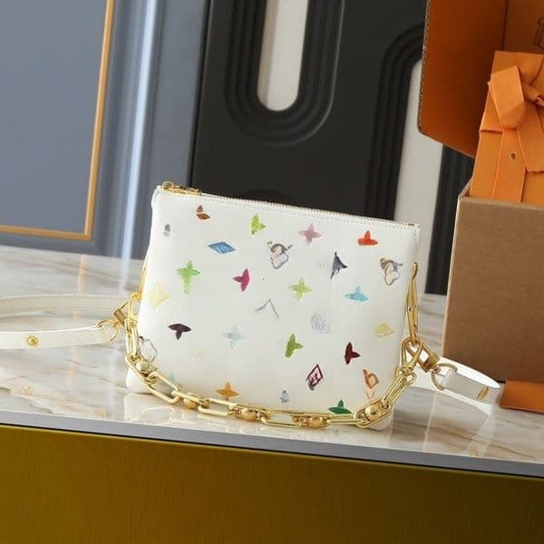15A Mirror Quality L Designer Coussin Handbag, European And American Fashion Classic Women's Bag, Messenger Bag, Underarm Embossed Small Square Bag, Calfskin Bag