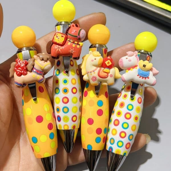 5 pieces Bowling Ball Creative Chubby Pen, New Year Of The Horse Model, Cute Ballpoint With Girly Charm Pendant, High Aesthetic Value Pony Pen