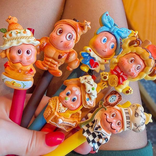 3 pieces Cute Cartoon Little Girl Ballpoint Adorable Retractable Pen, Creative Funny Doll Gel Pen With High Aesthetic Value