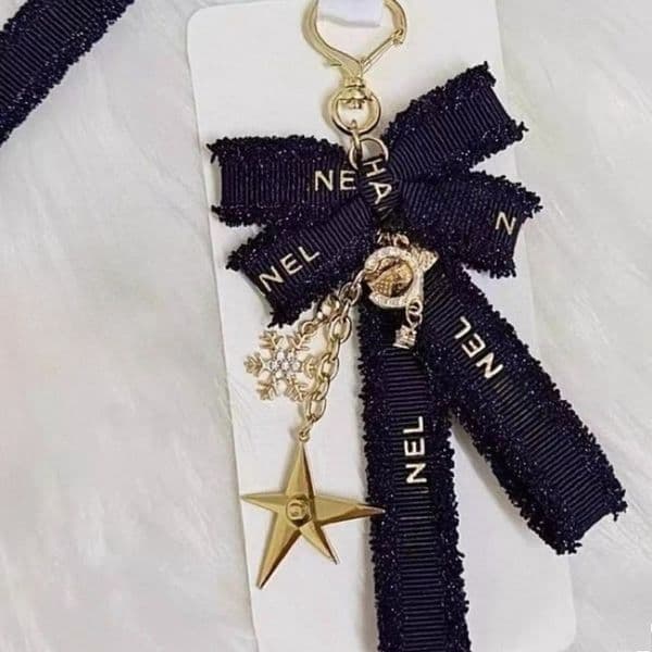 High Quality Women Keychain Luxury Designer Bag Charm Bow Design Car Keyring Lanyard Women Bag Pendant Fashion Elegant Jewelry Gift