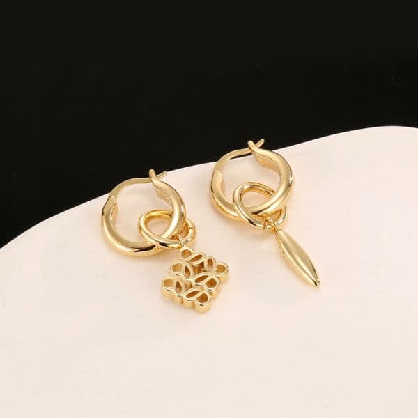 Gold Anagram Asymmetric Earrings Designer women banquet earring classic summer beach style fashion versatile high quality valentine day gift with box GJ1572