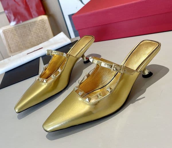 Luxury Women Dress Shoes Heeled Sandals Women's Summer Baotou New Style Patent Leather Fashionable and Versatile Commuting Flat Shoes