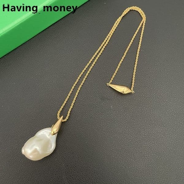 Unique BV irregular pearl pendant necklace simple and stylish light luxury fashion long sweater necklace