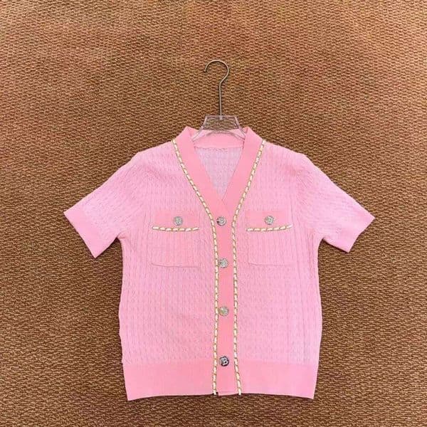 2026 Spring/Summer New Designer Xiaoxiangfeng Inspiration Chain Decoration V-neck Short Sleeve A3 Knitted Cardigan Fashion Versatile Short Top