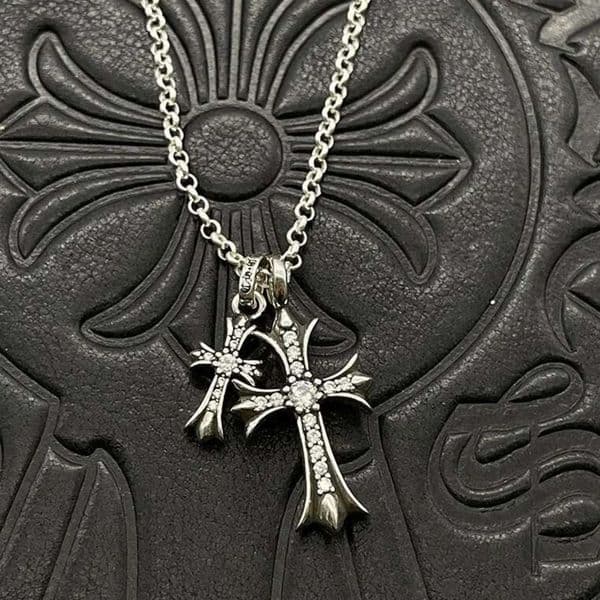 Pendant Necklaces Fashion Designer Mini black Cross Pendant Charm with Rope Chain chrono Necklace Hip Hop Women Men Full Paved Cubic Zirconia Daily Gift AA